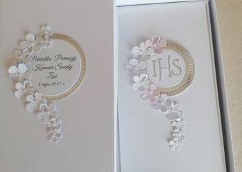 Kartka w pudełku komunia świata