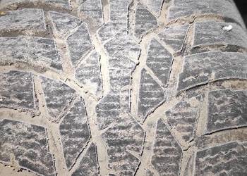 Opony zimowe Nokian WR D4 215 65 16