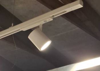 Lampy pojedyncze na szynę