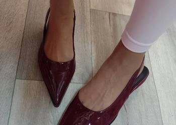 (43) Bordowe baleriny wieczorowe z odkrytą piętą, NOWE