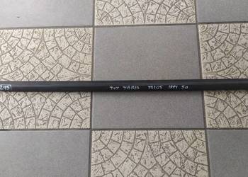 Toyota Yaris 1998 99 2005 5D listwa zgarniająca prawa przód