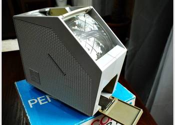 Przeglądarka półautomat Rzutnik Pentacon DB1 Na slajdy i klisze / film