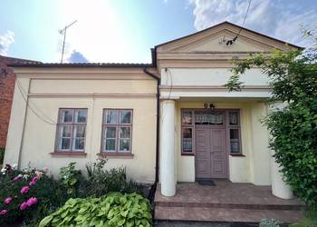 Dom 74 m² z budynkiem gosp. i ogrodem