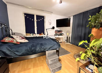 Przestronne mieszkanie w bloku