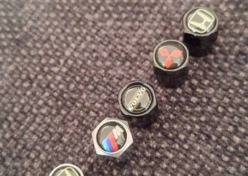 Sprzedam nakrętki BMW, Honda , Mitsubishi.