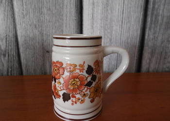 Ceramiczny mały kufel GDR