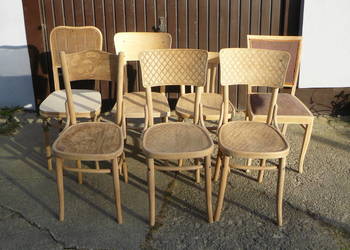 Stare krzesła gięte.