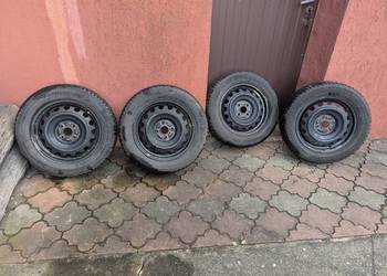 Felgi koła stal R15 czujniki nakrętki Toyota Yaris III 185/60/15