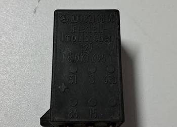 Przekaźnik wycieraczek 0008210863 Mercedes W123 W126