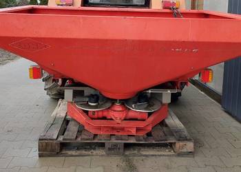 Rozsiewacz Kuhn MDS 932 R2