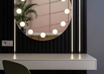 Okrągłe lustro do toaletki z podświetleniem LED - HOLLYWOOD