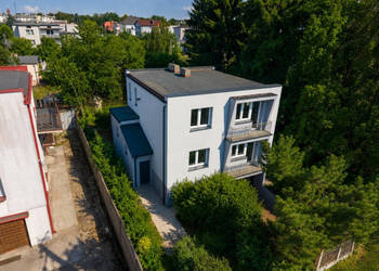 Dom po termomodernizacji, 102m2, 5 pokoi, 721 m2 działka