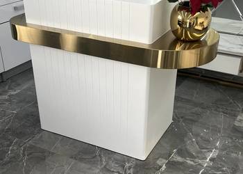Biała złota recepcja lada do gabinetu salonu Glamour ryflowana podświetlana