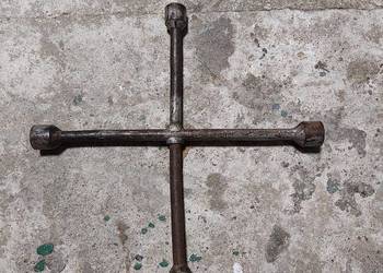 Klucz krzyżakowy Diamond Brand do szpilek kół