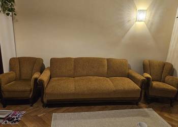 Stylowa kanapa z dwoma fotelami