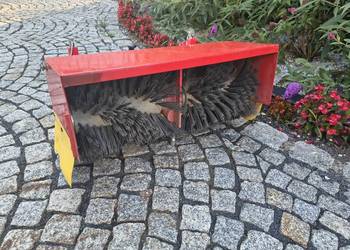 Zamiatarka do traktorka jednoosiowego - jak NOWA