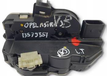 ZAMEK DRZWI LEWY TYŁ KIEROWCY Opel Astra j IV tylny 13579557 Europa