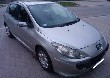Peugeot 307 1,4 benzyna Hatchback rocznik 2007 srebrny polift