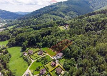 Najwyższa działka pod Czantorią – dom w lesie