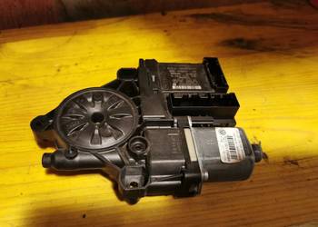 Silnik Moduł przednich prawych drzwi 1K0959792N vw Passat b6