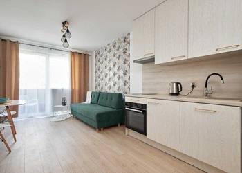 1pok, 21met, okolice Armii Krajowej BALKON/WINDA (Wrocław)