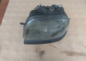 Lampa lewa przód przednia Fiata Doblo Europa