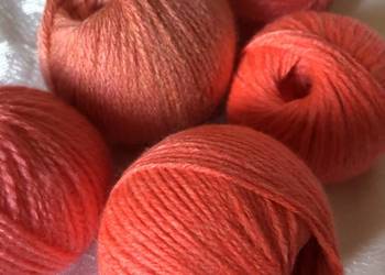 wełna, włóczka- wyprzedaż , resztki, waga od 130 do 155 gram .zestawy