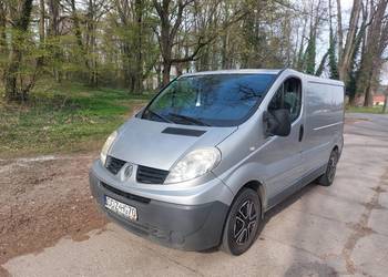 Doinwestowany Renault Trafic, Vivaro 2.0 dci 114km Klima 2009rok