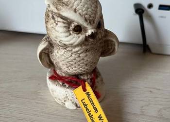 figurka sowy z napisem