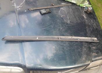 Listwa dolna drzwi lewych przednich Volvo s60 V70 II