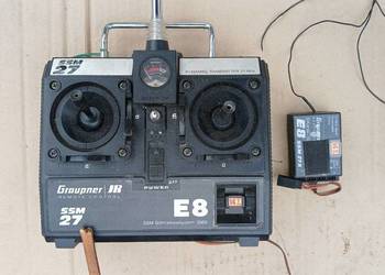 Nadajnik i odbiornik, dwa silniki modelarskie