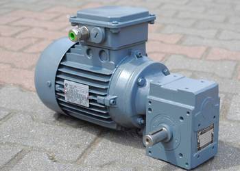 Motoreduktor kątowy 0,55kw. 206obr./min.. NORD!
