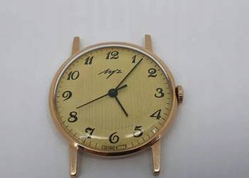 Złoty zegarek łucz