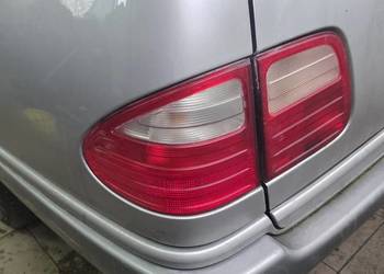 Mercedes E klasa W210 kombi lampa tylna