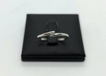 Srebrny pierścionek próby 925 - 0,99g (Rozmiar 19)