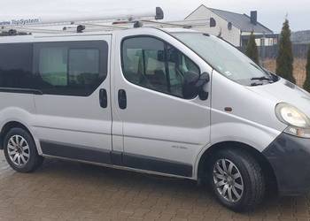 Renault Trafic 2,5dci brygadówka 5 osób