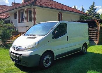 OPEL VIVARO 2,5 CDTI -145 KM - klimatyzacja