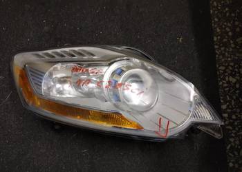 Reflektor prawy Ford Kuga MK1 wersja angielska