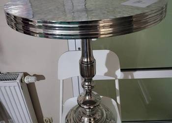 Stolik z blatem z masy perłowej