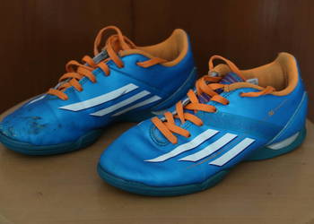 Buty piłkarskie firmy ADIDAS rozm. 33