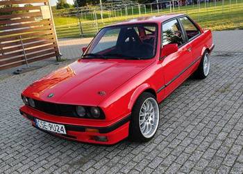 BMW E30 325i