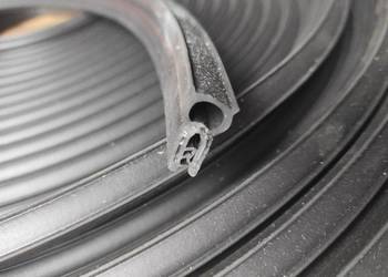 Uszczelka krawędziowa zbrojona