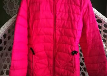 Różowa pikowana kurteczka z ozdobami.S/M.