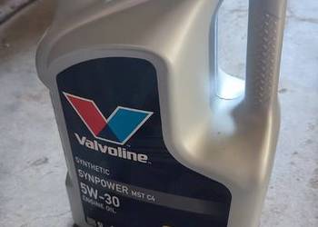 Olej silnikowy Valvoline synpower mst C4 5W-30 5L