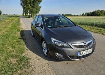 Opel Astra J w wersji Cosmo