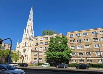 Mieszkanie 49 m2 do remontu w Centrum.