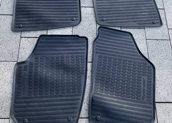 Oryginalne dywaniki gumowe Skoda Roomster 06-15 Fabia II