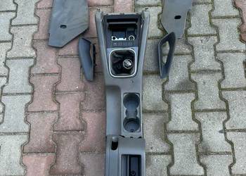 Tunel Środkowy Golf 5 V