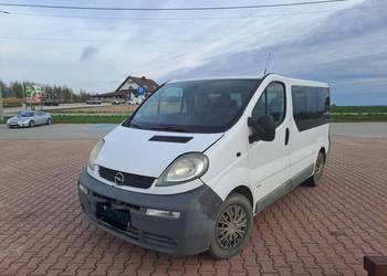 Opel Vivaro 9 osobowe
