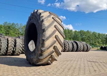 900/60r42 Michelin 70% bieżnik 900/60r42 Michelin 70% bieżnik